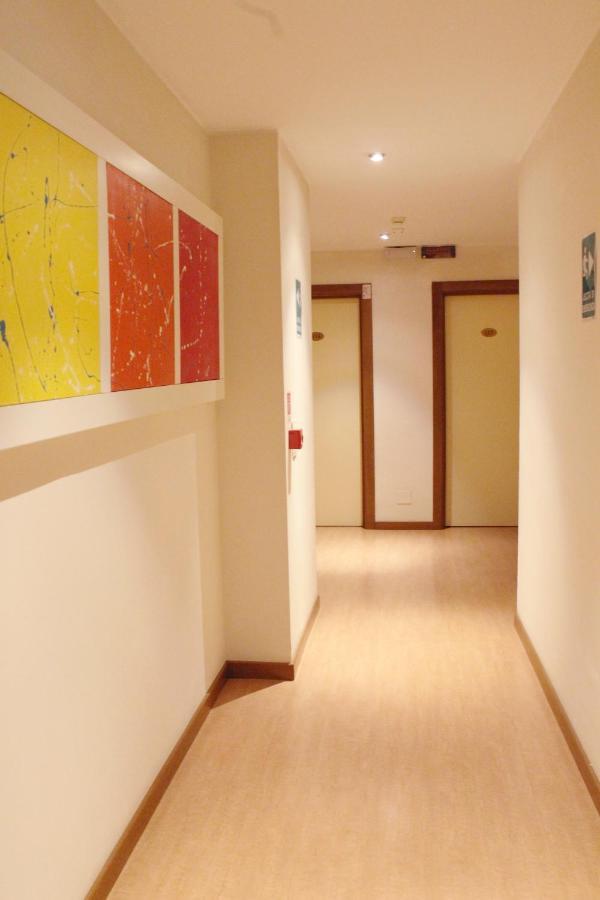 Hotel Oasi Tortona Exterior photo